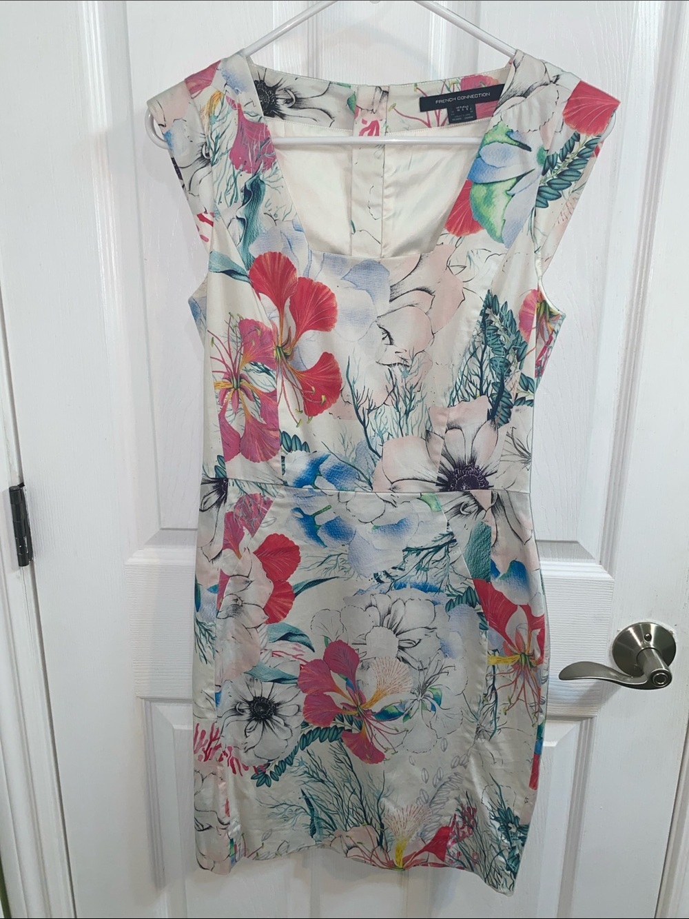 French Connection Floral Structured Sheath Dress Size 6 Wedding Guest Party